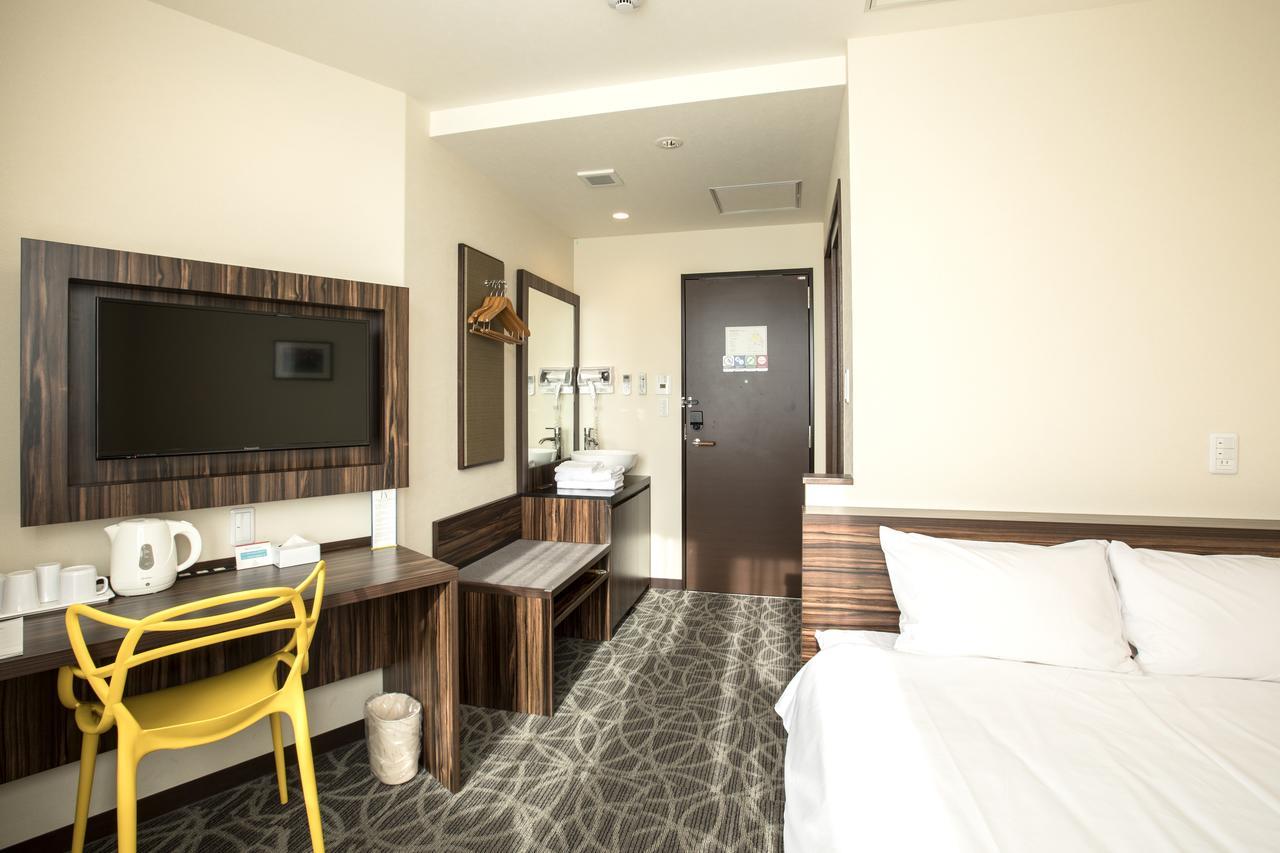 Okinawa Kariyushi Lch. Premium Hotel Naha Kamer foto