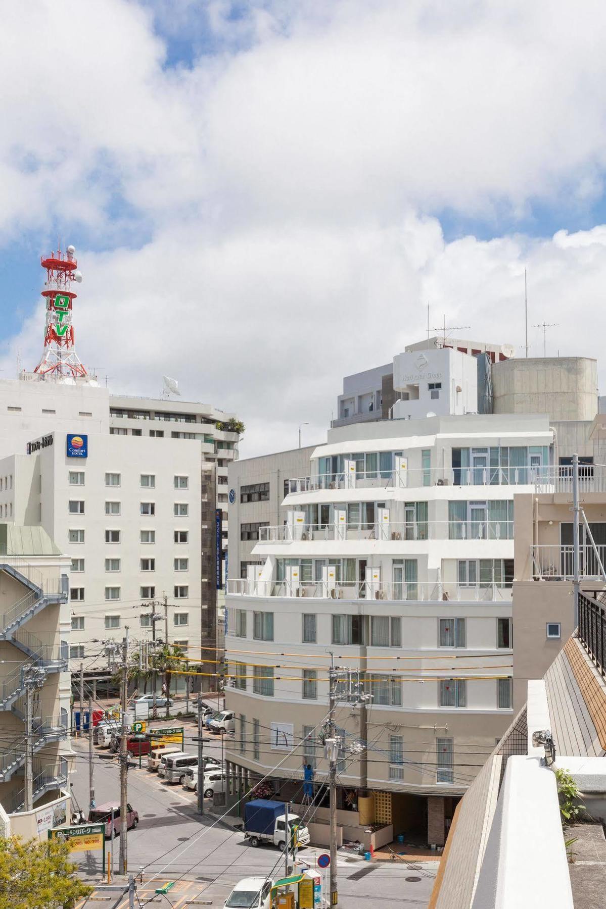 Okinawa Kariyushi Lch. Premium Hotel Naha Buitenkant foto